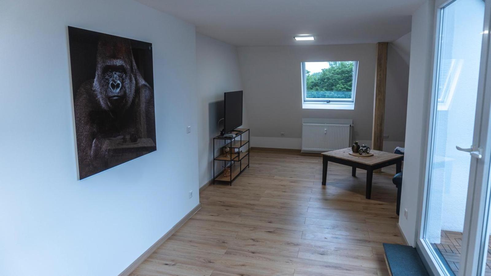 Moderne Ferienwohnung In Gelsenkirchen-Schalke Fuer 1 Bis 7 Personen Mit Terrasse, Ideal Fuer Gruppen & Stadionbesuche Екстер'єр фото