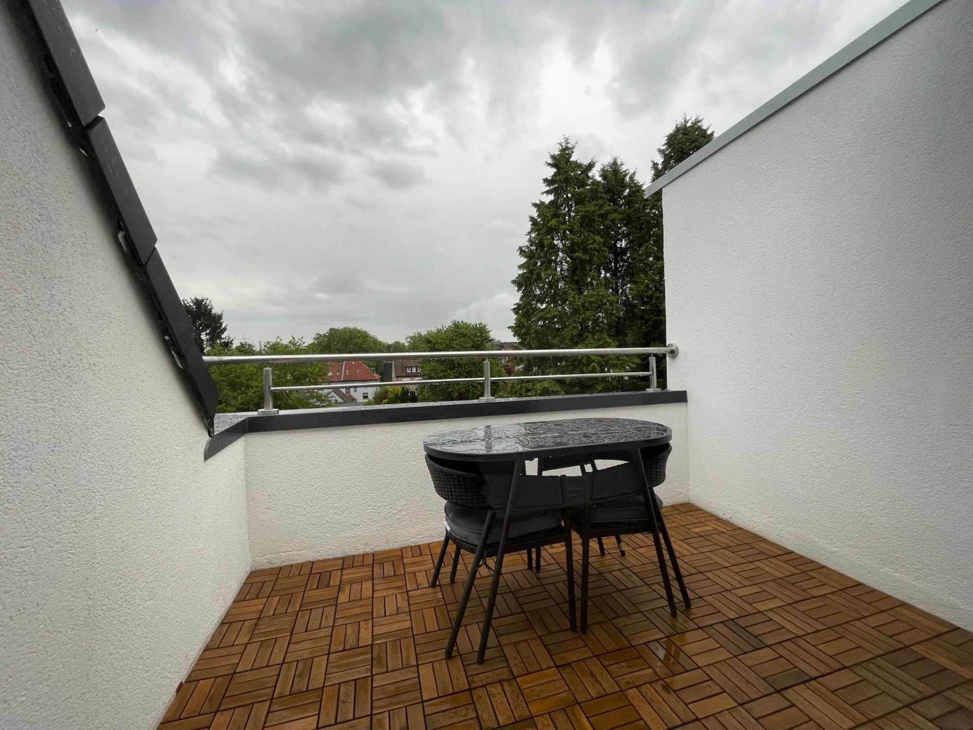 Moderne Ferienwohnung In Gelsenkirchen-Schalke Fuer 1 Bis 7 Personen Mit Terrasse, Ideal Fuer Gruppen & Stadionbesuche Екстер'єр фото